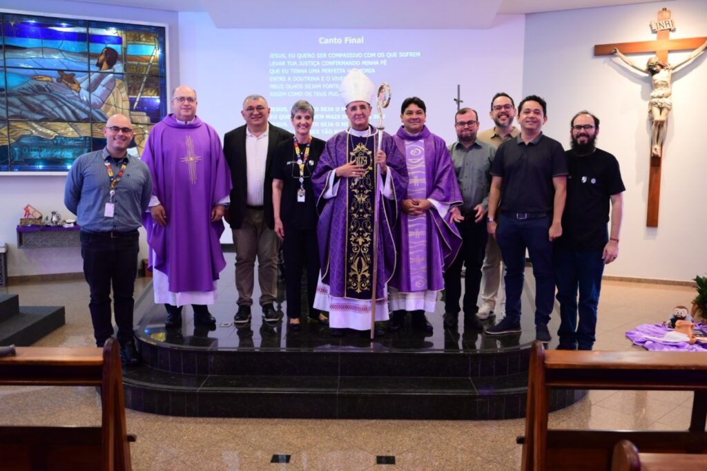 Dom Carlos Lema preside missa pelos 98 anos do Colégio São Francisco Xavier - Jornal O São Paulo