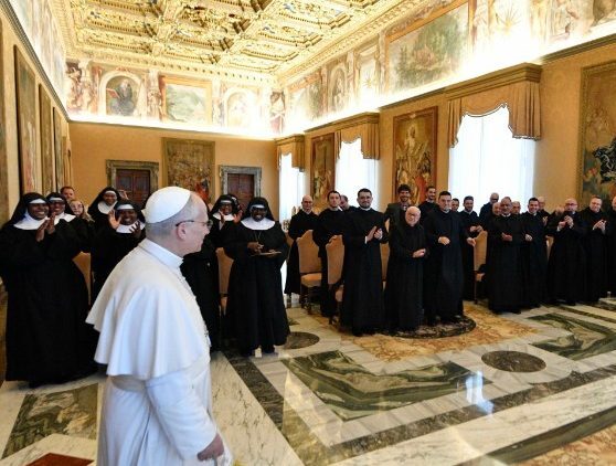 Leão XIV: num mundo individualista, cada mosteiro se torne uma “escola de serviço”