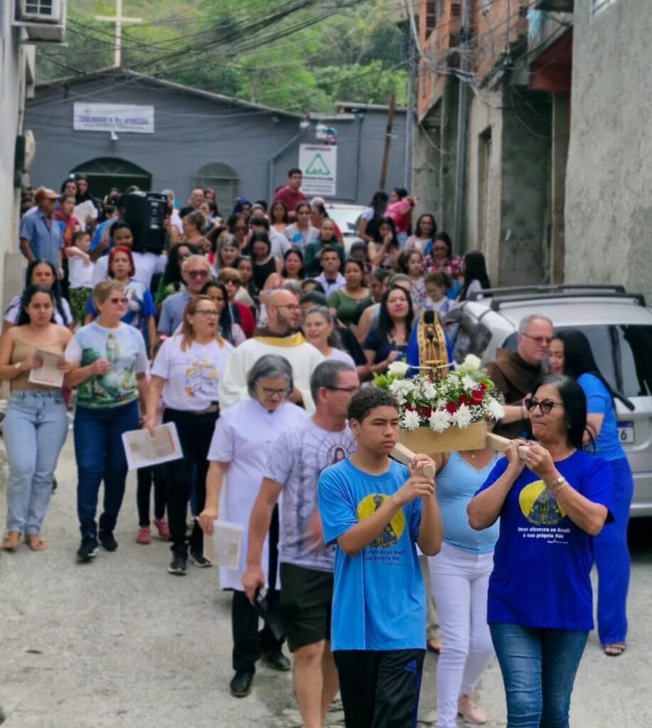 CF 2026: no Jardim Peri Alto, franciscanos engajam-se com a população na luta por melhorias habitacionais - Jornal O São Paulo