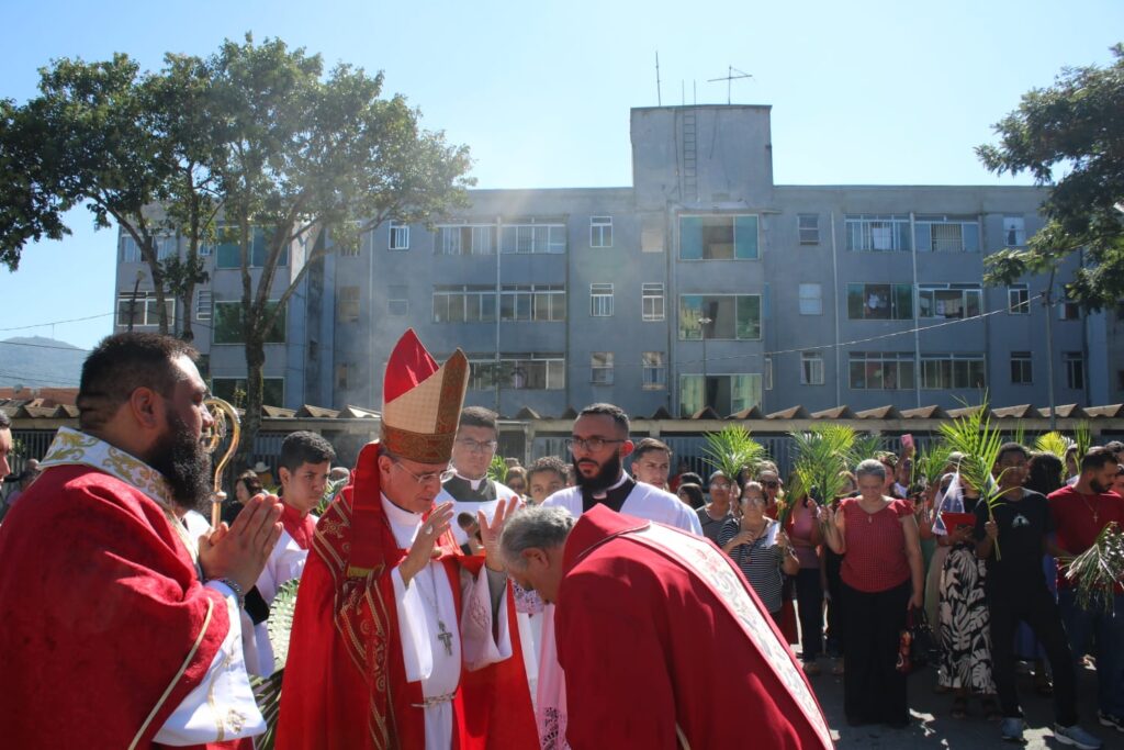 Dom Carlos Silva: ‘Não basta carregar os ramos, é preciso seguir Jesus!’ - Jornal O São Paulo