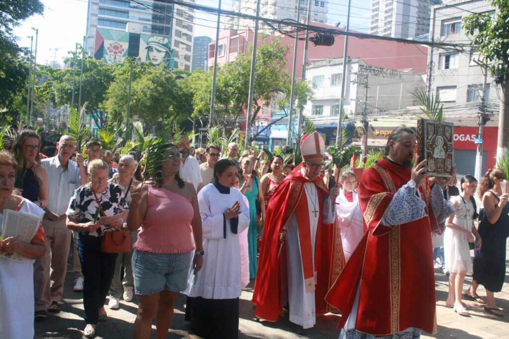 No início da Semana Santa, Dom Edilson ressalta o amor de Jesus pela humanidade - Jornal O São Paulo