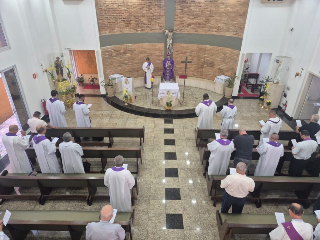 Dom Márcio Antonio preside missa do Domingo de Ramos na Paróquia São Pedro Apóstolo - Jornal O São Paulo