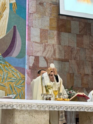 ‘O cristão aprende de Jesus o que significa viver’, afirma Dom Cícero na Missa da Ceia do Senhor - Jornal O São Paulo