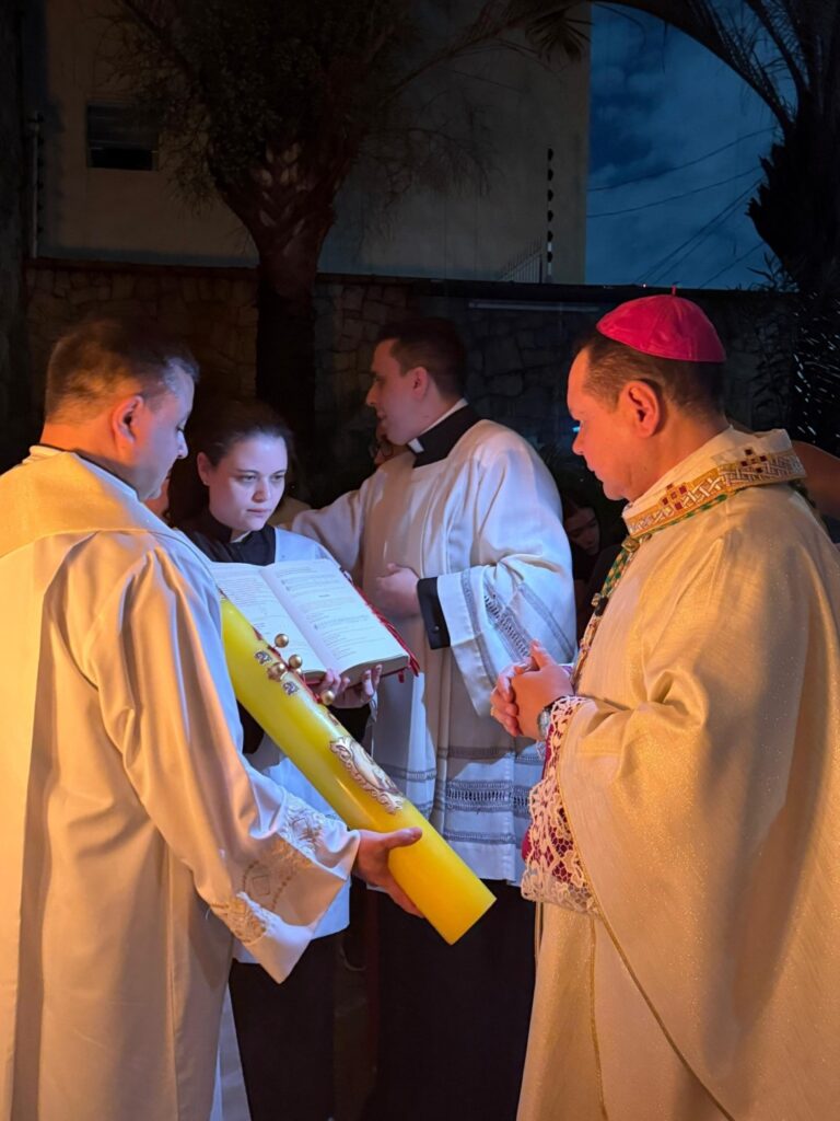 Na Solene Vigília Pascal, Dom Cícero exorta: ‘Levanta-te e deixa o túmulo” - Jornal O São Paulo