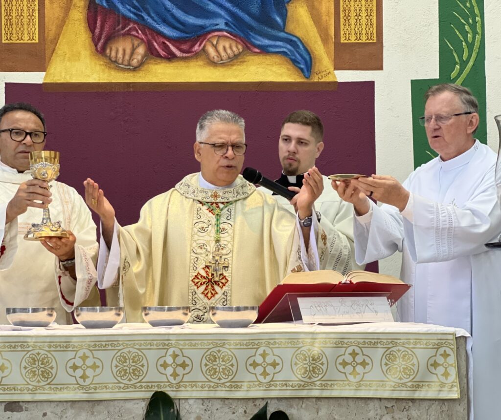 Dom Carlos: ‘Deus sempre vence, faz novas todas as coisas’