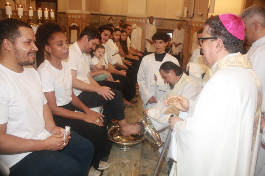 Dom Edilson preside celebrações do Tríduo Pascal e de Páscoa na Lapa - Jornal O São Paulo