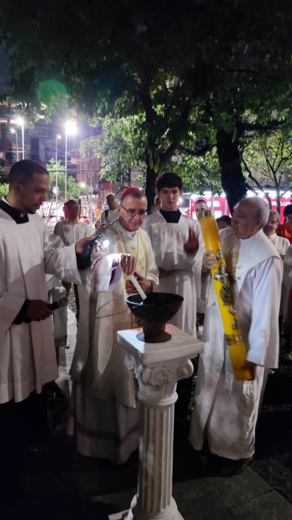 Dom Edilson preside celebrações do Tríduo Pascal e de Páscoa na Lapa - Jornal O São Paulo