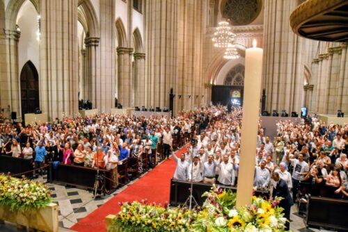 Páscoa: com o Cristo ressuscitado, passamos da morte para a vida nova pelo Batismo - Jornal O São Paulo