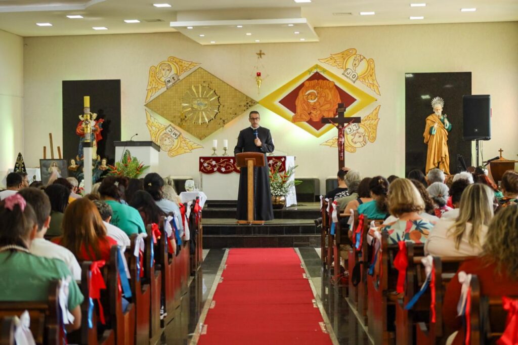 Paróquia São Pedro Apóstolo tem extensa programação no domingo da Festa da Divina Misericórdia - Jornal O São Paulo