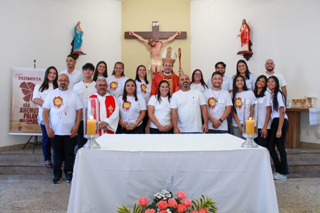 Na Região Belém, Dom Cícero preside missas com Crismas em 4 paróquias - Jornal O São Paulo