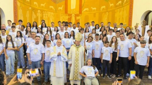 Na Região Belém, Dom Cícero preside missas com Crismas em 4 paróquias - Jornal O São Paulo
