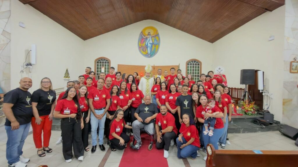 Na Região Belém, Dom Cícero preside missas com Crismas em 4 paróquias - Jornal O São Paulo