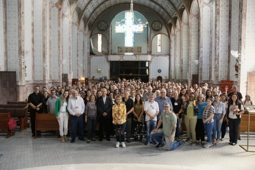 Formações, festas de padroeiro, ações sociais e missas com Crisma são destaques no Ipiranga - Jornal O São Paulo