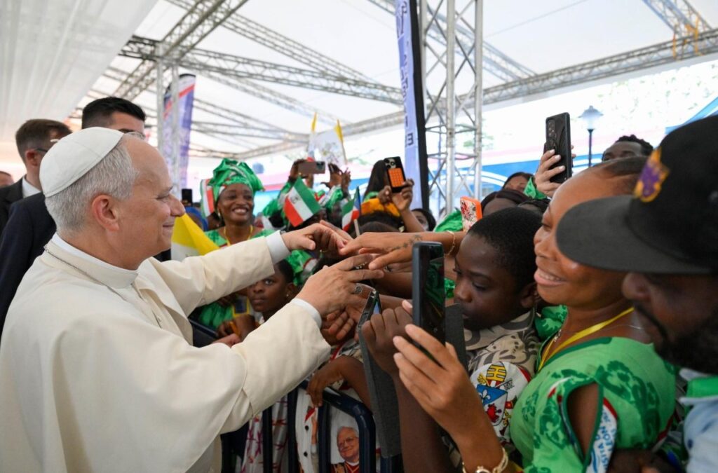 ‘Ninguém está excluído do amor de Deus’, enfatiza Leão XIV ao concluir viagem à África - Jornal O São Paulo