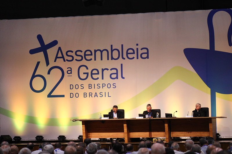 Bispos aprovam projeto para criação de Centro de Dados da Igreja Católica no Brasil - Jornal O São Paulo