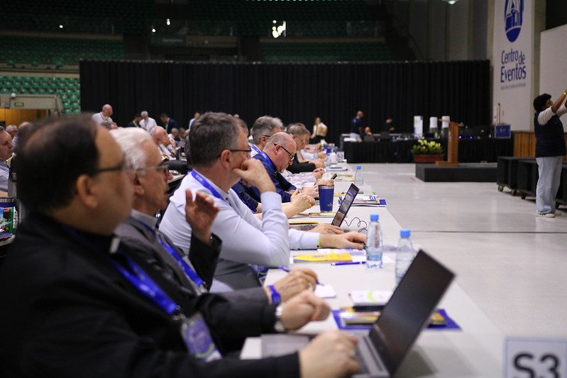 Bispos aprovam projeto para criação de Centro de Dados da Igreja Católica no Brasil - Jornal O São Paulo