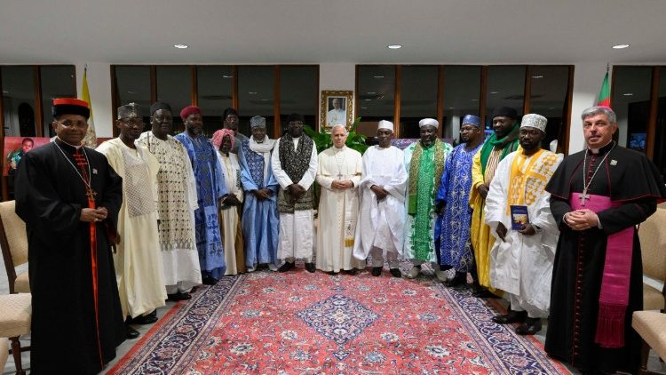 Papa exorta à paz em encontro com um grupo de líderes muçulmanos - Jornal O São Paulo