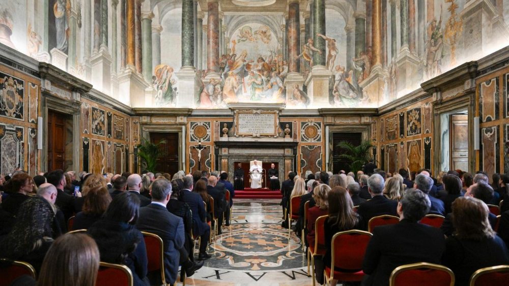 Papa: uma política ‘popular’ exige tempo, compartilhar projetos e amor pela verdade - Jornal O São Paulo