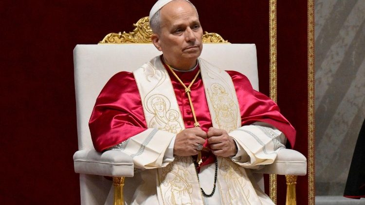Leão XIV: ‘Basta com a idolatria de si mesmo, do dinheiro e da ostentação da força’