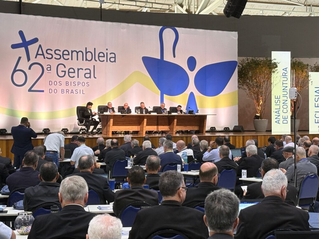 No terceiro dia da Assembleia Geral da CNBB, bispos analisam desafios sociais, políticos e eclesiais do Brasil atual - Jornal O São Paulo