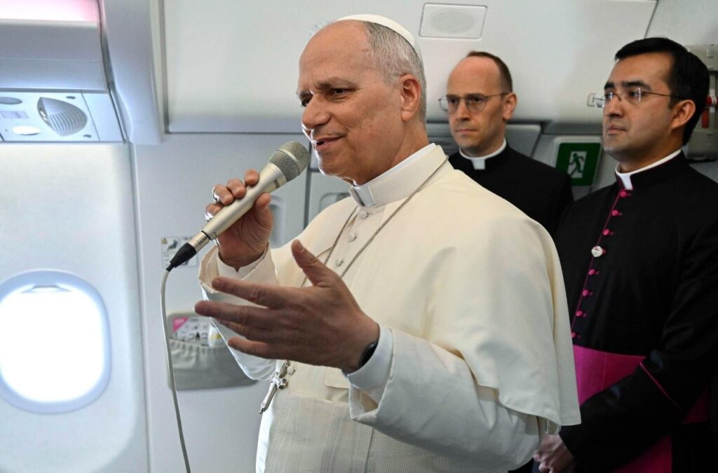 Papa: estou na África para encorajar os católicos, não para debater com Trump - Jornal O São Paulo