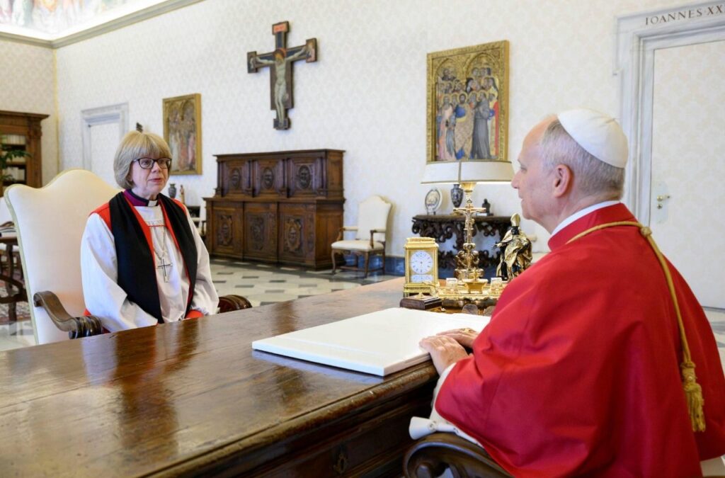 Papa à arcebispa de Cantuária: a unidade dos cristãos é testemunho de paz - Jornal O São Paulo