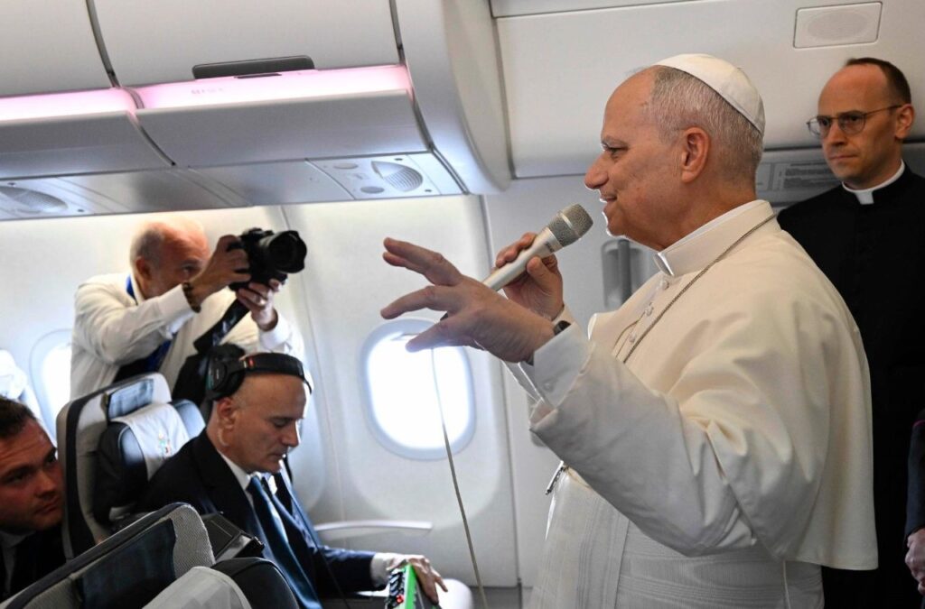 Papa: estou na África para encorajar os católicos, não para debater com Trump - Jornal O São Paulo