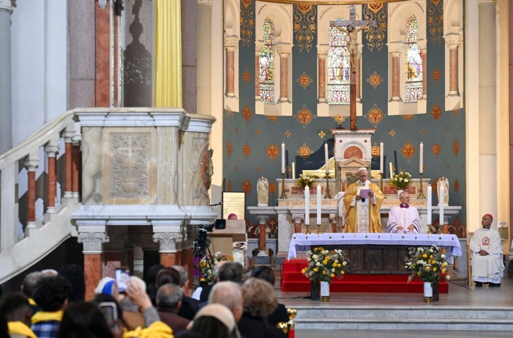 Leão XIV: perante a indigência e a opressão, os cristãos têm como código a caridade - Jornal O São Paulo