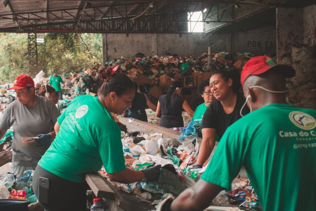 Quem é o catador de material reciclável? - Jornal O São Paulo