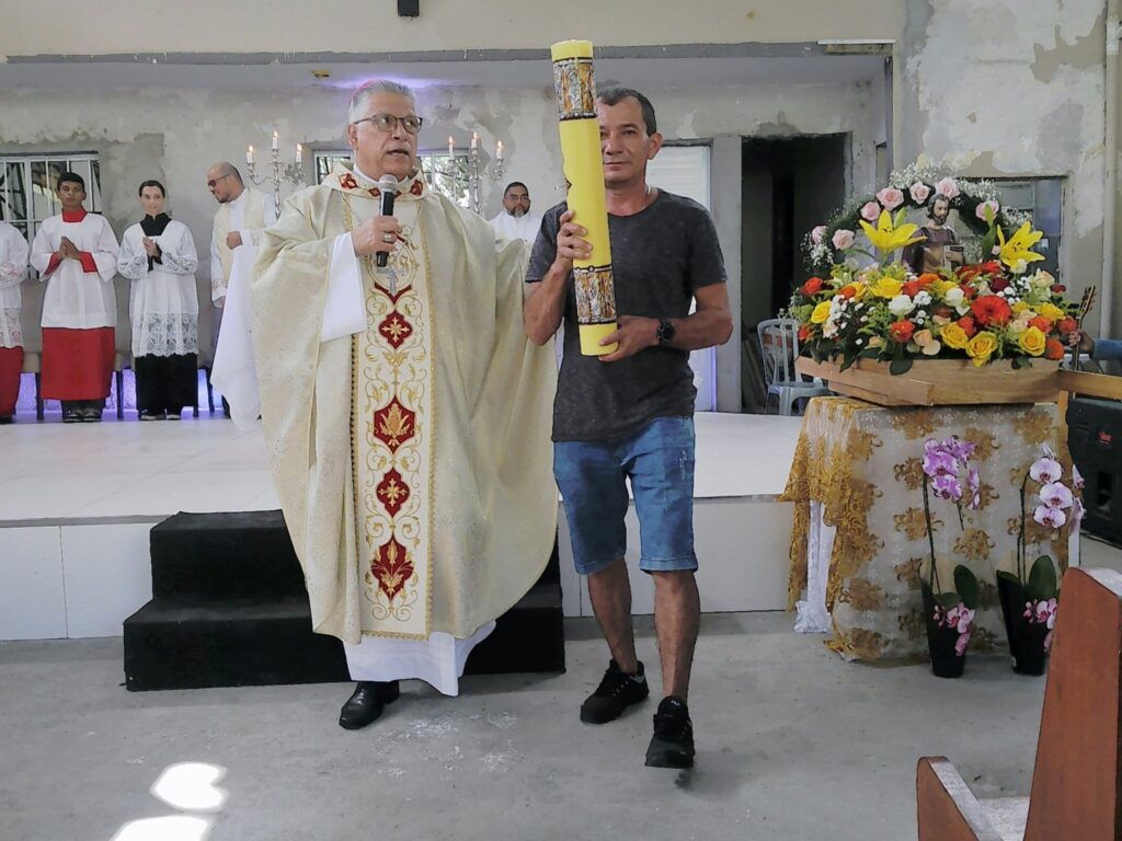 Dom Carlos Silva preside missa na festa do padroeiro da Paróquia São José Operário - Jornal O São Paulo