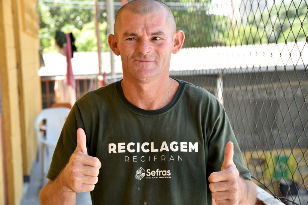 No Recifran, o trabalho com recicláveis trilha recomeços - Jornal O São Paulo