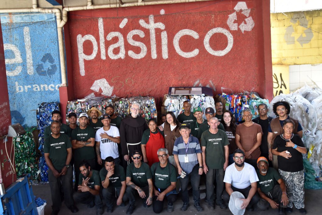 No Recifran, o trabalho com recicláveis trilha recomeços - Jornal O São Paulo