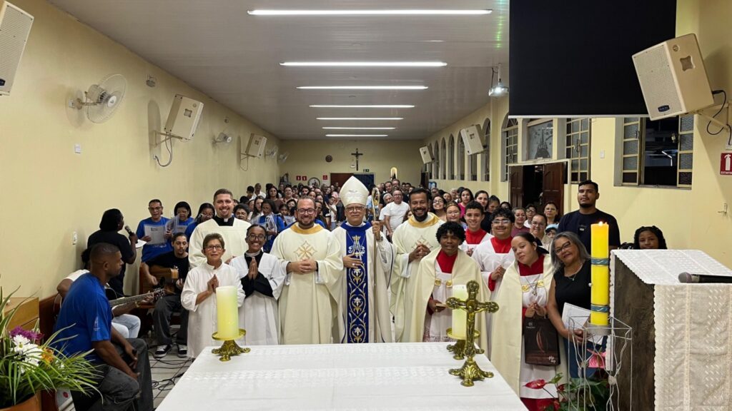 Dom Carlos preside missa na festa da Comunidade Nossa Senhora de Fátima - Jornal O São Paulo