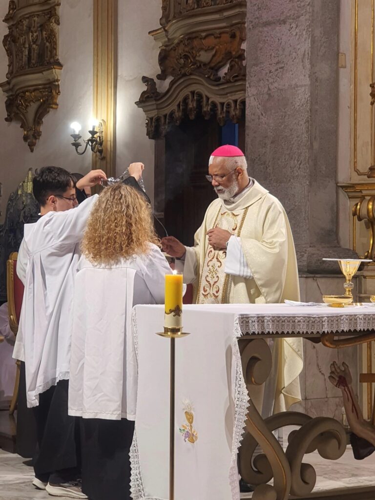 Na Sé, Pastoral Familiar inicia peregrinação regional da imagem da Sagrada Família - Jornal O São Paulo