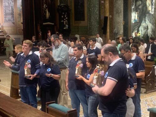 Na Sé, Pastoral Familiar inicia peregrinação regional da imagem da Sagrada Família - Jornal O São Paulo
