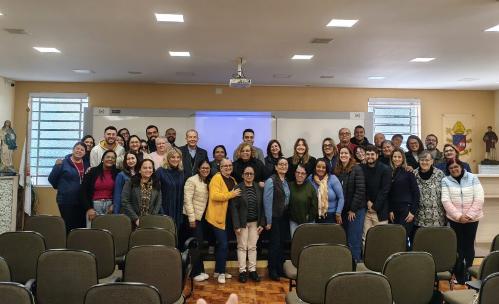 Crismas, encontros formativos e celebrações de Nossa Senhora de Fátima são destaques na Região Ipiranga - Jornal O São Paulo