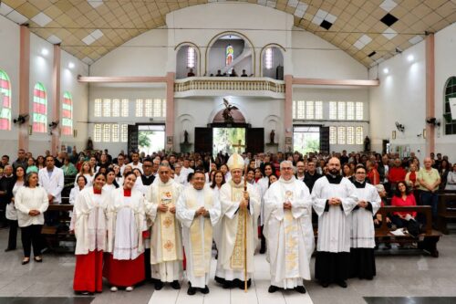 Dom Márcio apresenta o novo Administrador Paroquial da Paróquia Santa Terezinha do Menino Jesus - Jornal O São Paulo