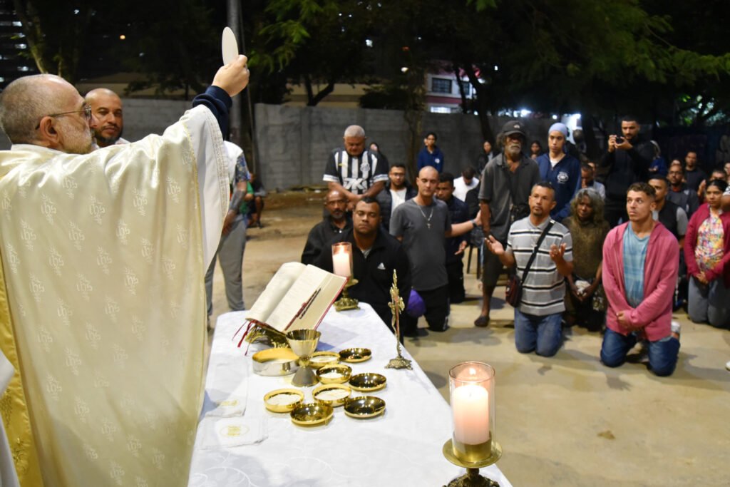 ‘Jesus veio para encontrar a todos’, destaca Dom Odilo em ação da Missão Belém nas ruas - Jornal O São Paulo