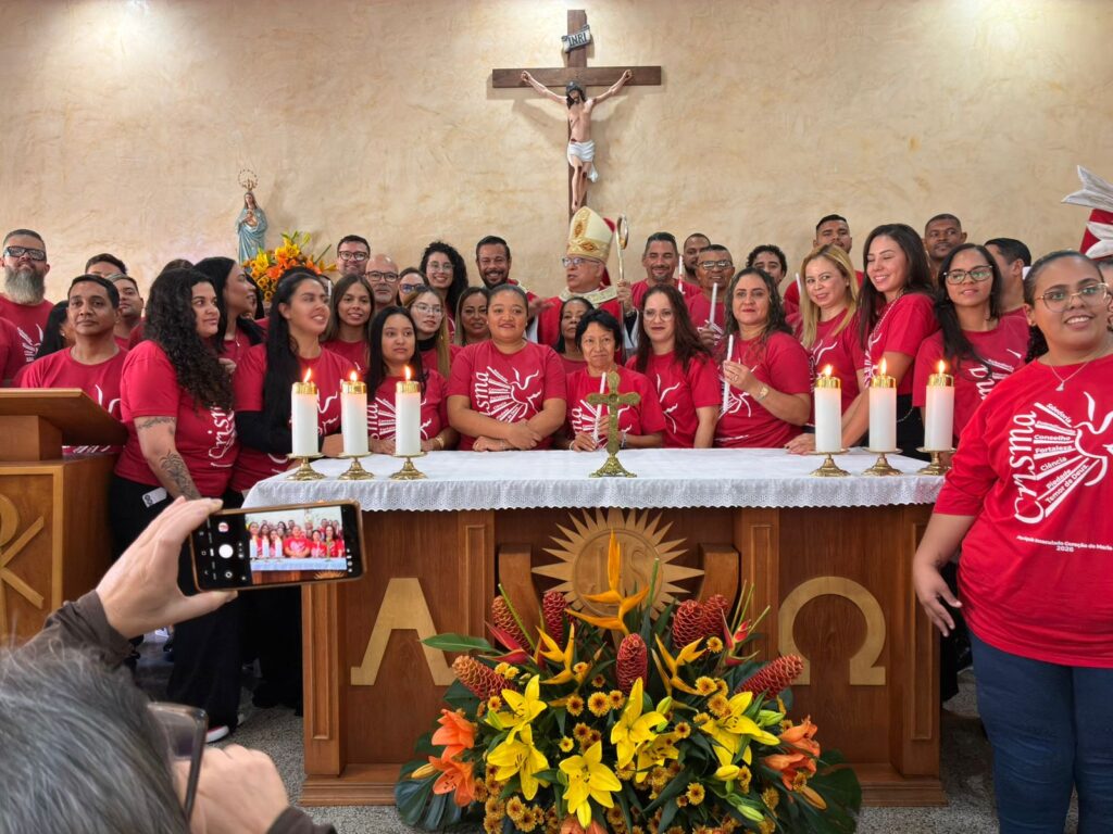 Na Brasilândia, Dom Carlos Silva preside festas de padroeiro e missas com Crismas - Jornal O São Paulo
