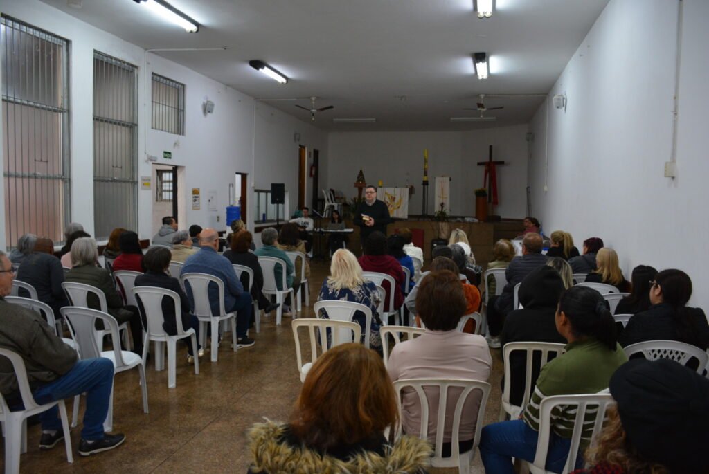 Crismas, formações e festas de padroeira mobilizam fiéis na Região Ipiranga - Jornal O São Paulo