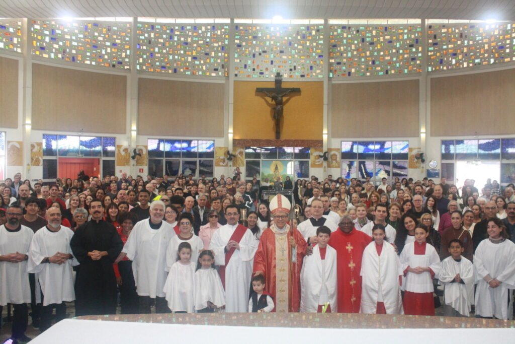 Reunião de ministros da exéquias e missas da Solenidade de Pentecostes são destaques na Lapa - Jornal O São Paulo
