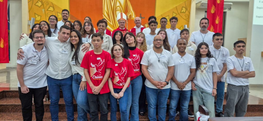 Dom Márcio Antonio preside missas com Crismas em paróquias da Região Santana - Jornal O São Paulo