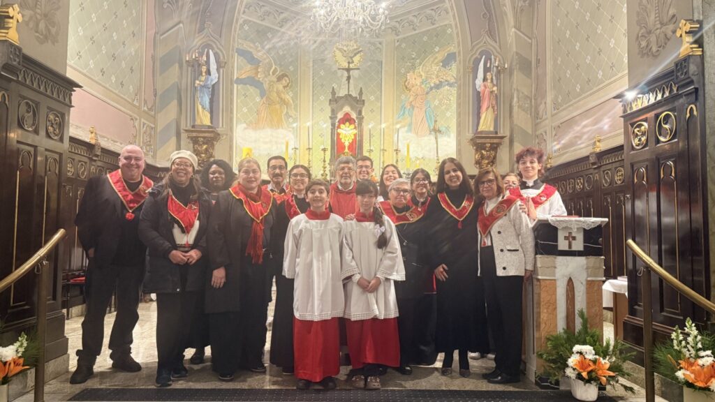 Irmandade do Divino Espírito Santo completa 145 anos e reúne fiéis em novena preparatória para Pentecostes - Jornal O São Paulo
