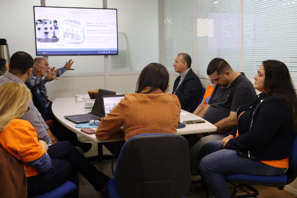 Dom Celso Alexandre faz visita pastoral à Associação Amparo Maternal - Jornal O São Paulo