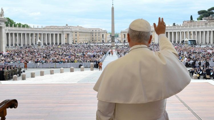 Papa: a Igreja não anuncia a si própria, mas aponta para a salvação em Cristo - Jornal O São Paulo