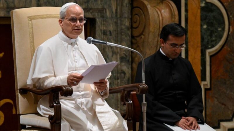 Papa: peçamos à Virgem que faça crescer em nós o amor pela Santa Madre Igreja - Jornal O São Paulo