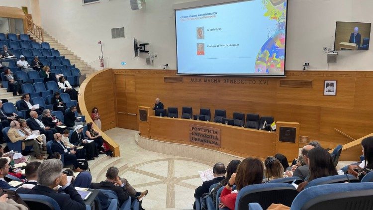 Debate sobre IA no Vaticano: ética, mídia e o futuro humano - Jornal O São Paulo