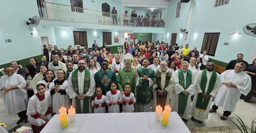 Dom Carlos Silva: ‘A Trindade é o amor vivido, partilhado, que se transforma em serviço’