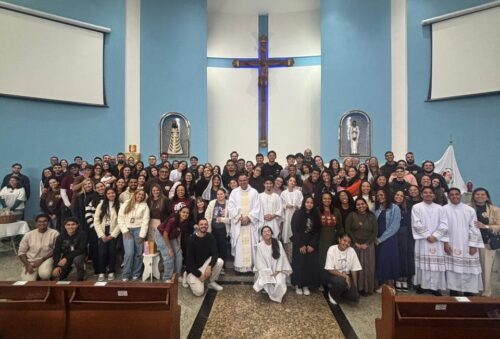 Retiro de Pentecostes é realizado por jovens na Paróquia Nossa Senhora de Loreto - Jornal O São Paulo