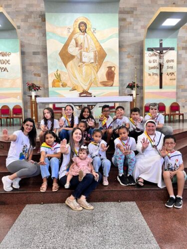 IAM prepara crianças e adolescentes à missão e fortalece a fé das famílias